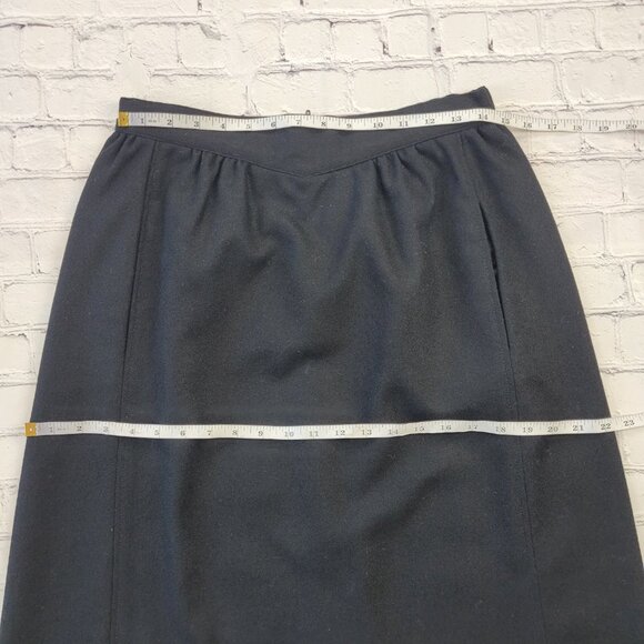 Vintage woman’s 100% wool black pencil skirt size 6 - Picture 2 of 14